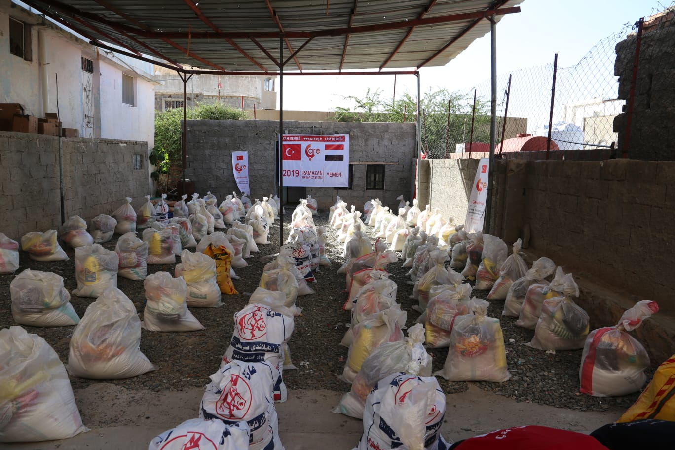 Yemenli Kardeşlerimize Ramazan Yardımlarını Ulaştırdık