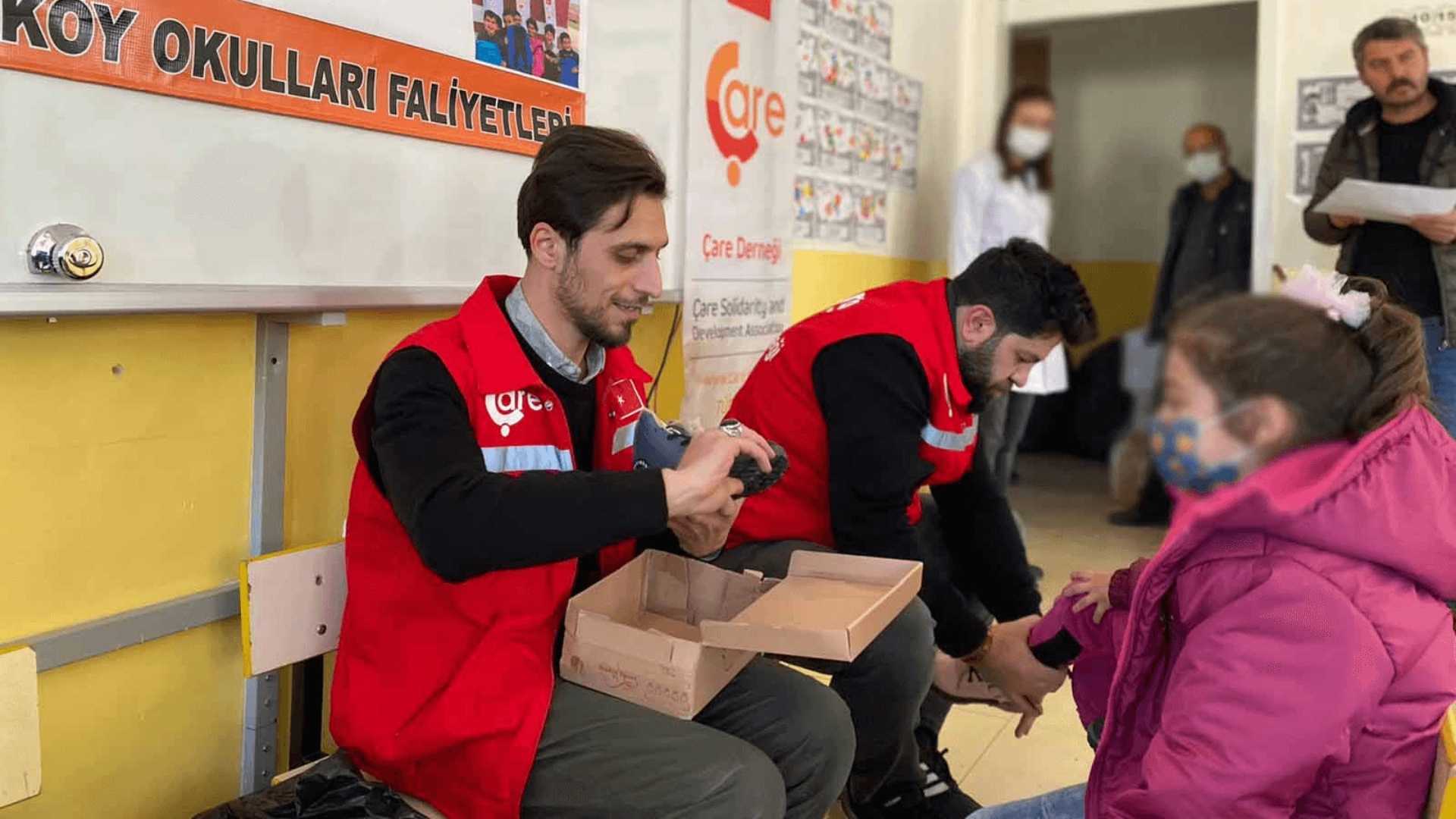 Elâzığ, Köy Okulu Öğrencilerine Kış Yardımı